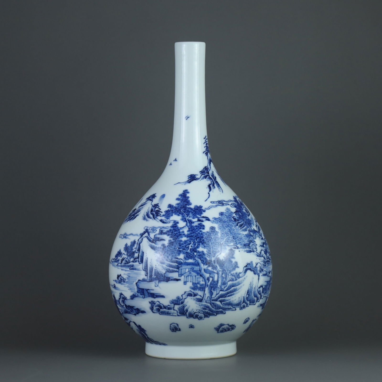 Yongzheng- mark blue and white porcelain vase: 34.7*18.4
