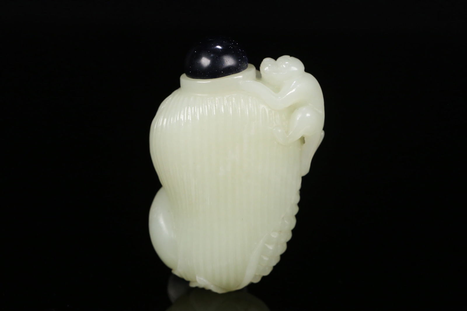 Hotan Jade Snuff Bottle (1 of 3)