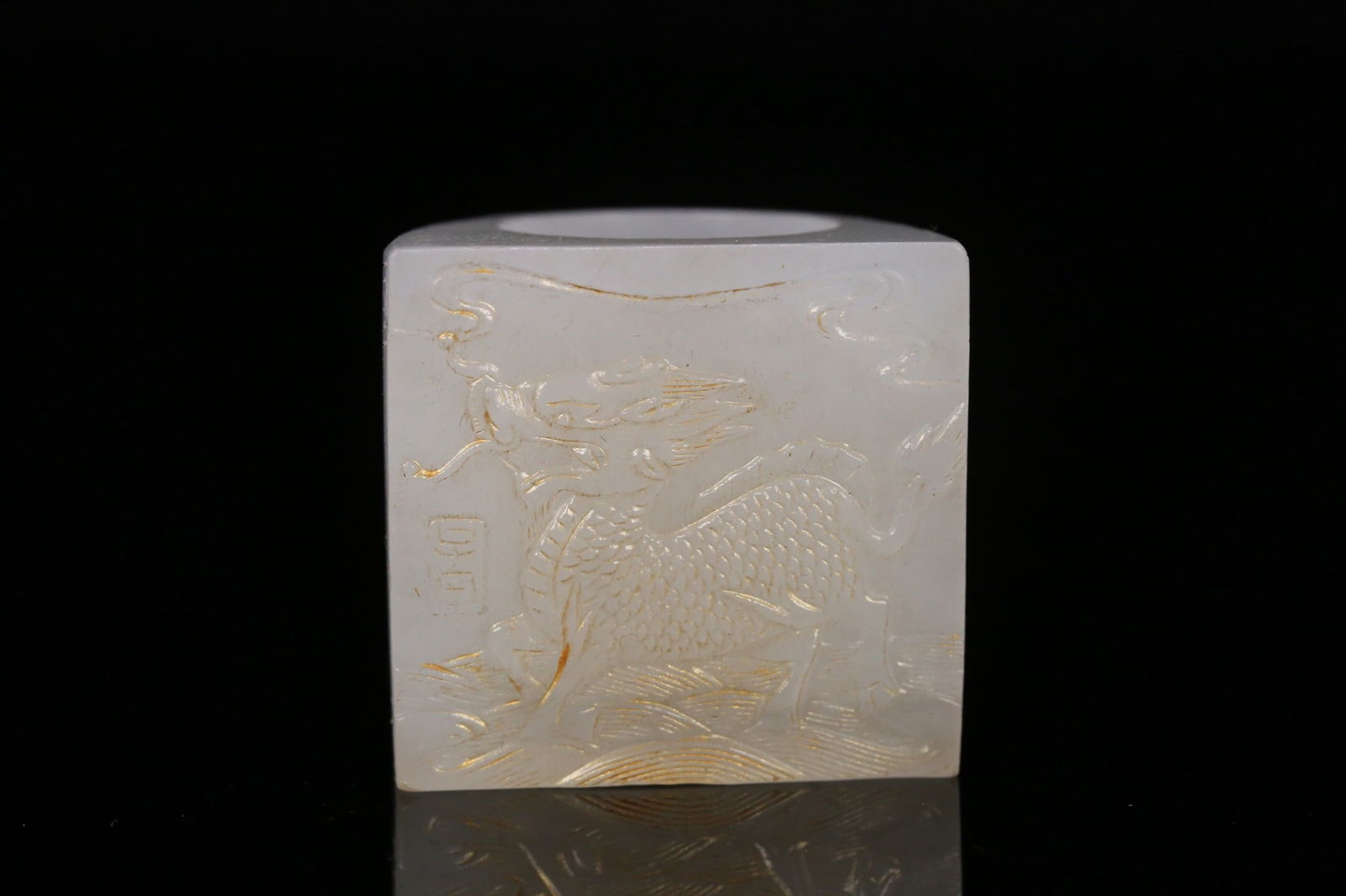 Hetian Jade Pebble Thumb Ring: 3.6*3.4*3.2/57g