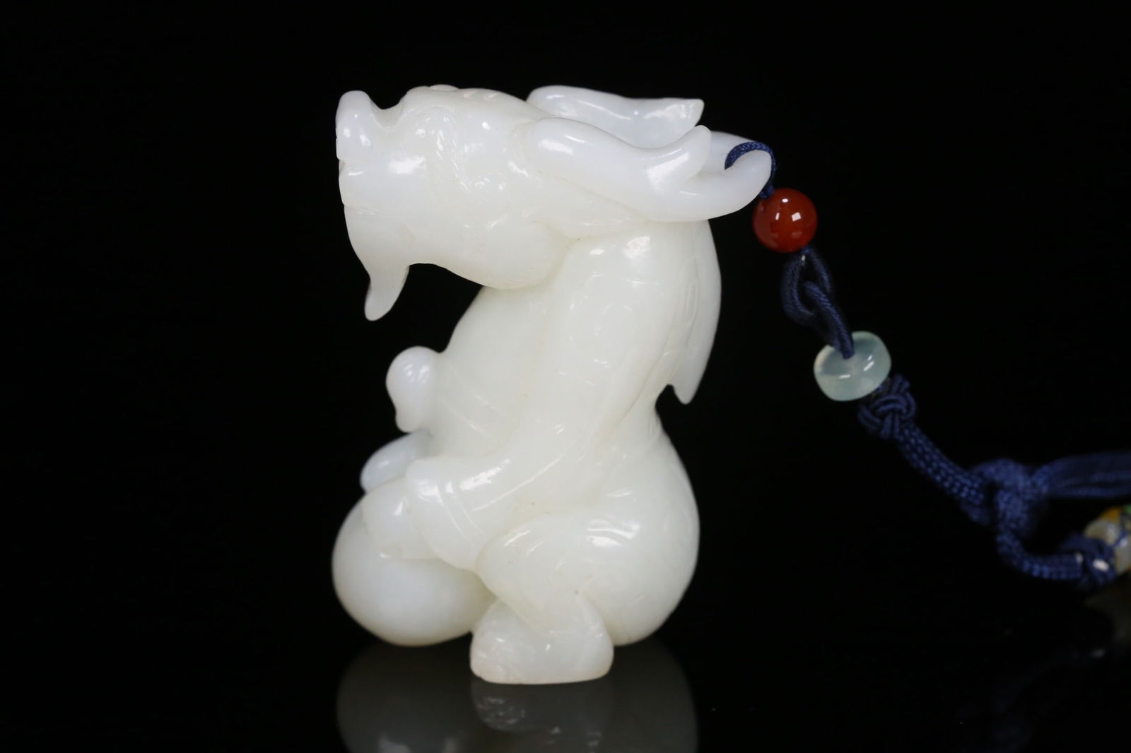 Hotan Jade handle: 5.8*4.1*2.5/95g