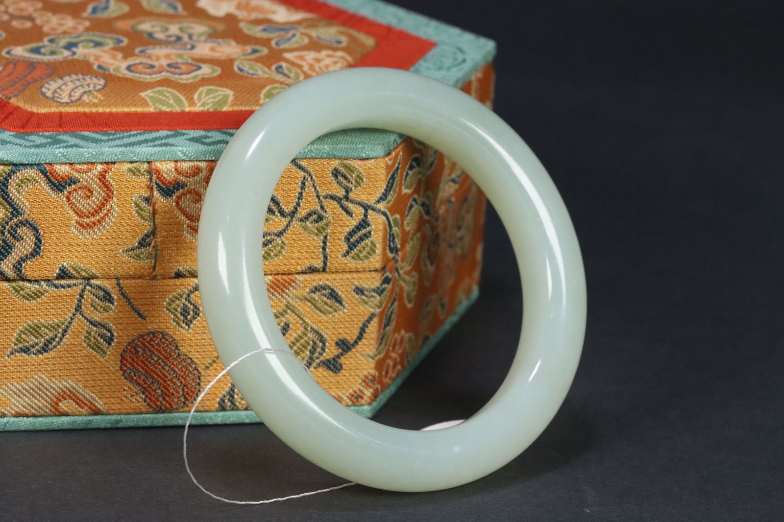 Hetian Jade Bracelet: 7.6*5.58*1.2*1.03/63.2g