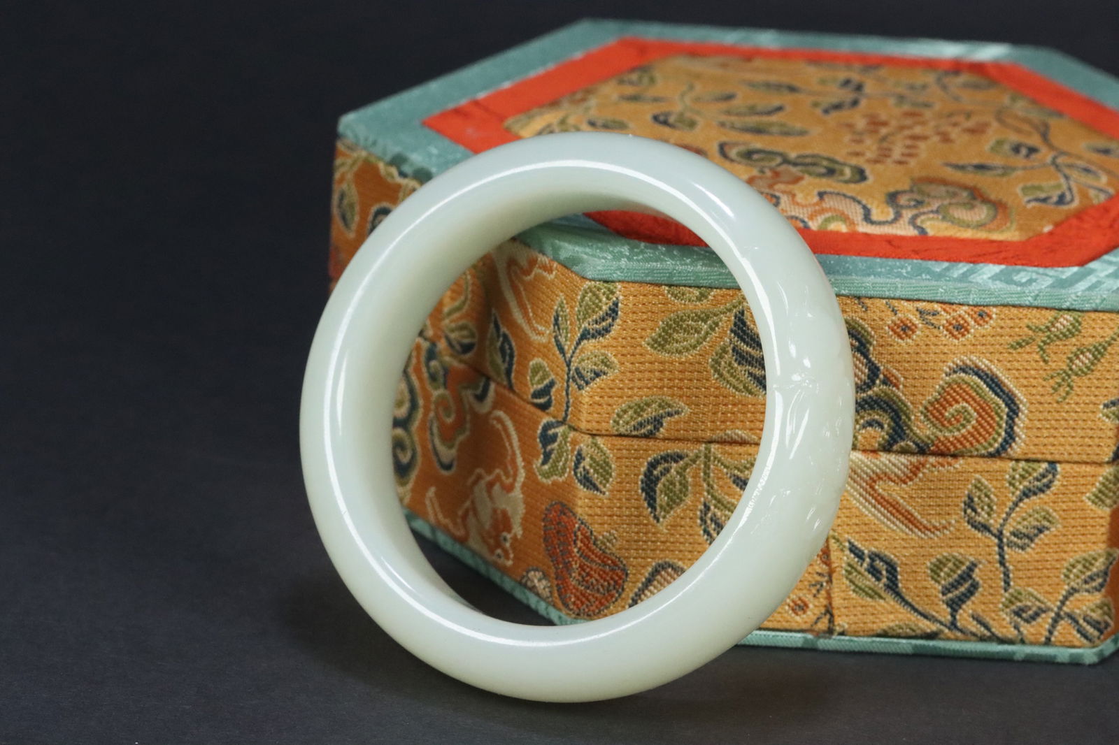 Hotan Jade Wide Band Bracelet: 7.48*5.62*1.93*0.93/86g