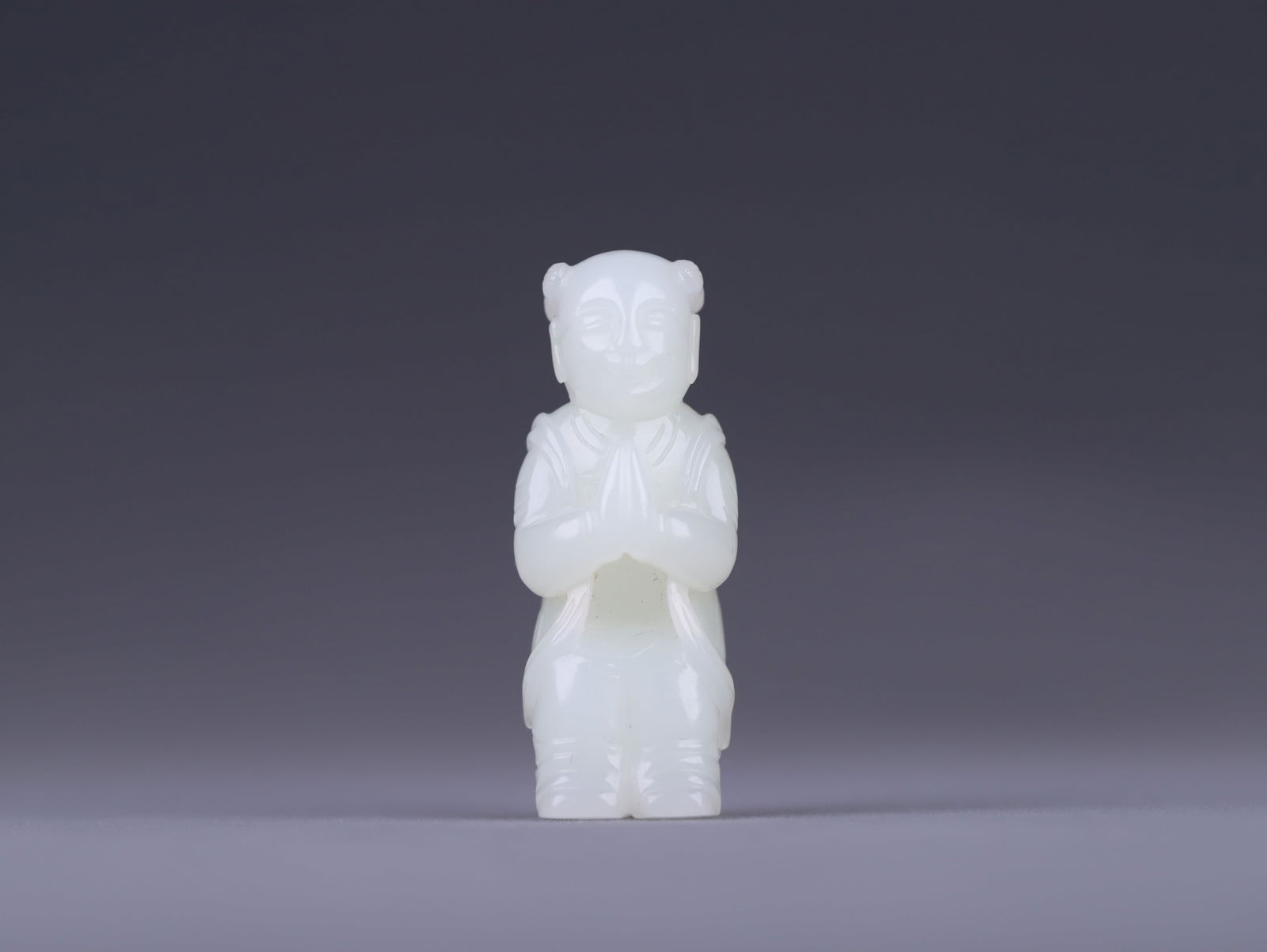 Hetian jade carvings: 4.8*1.9*2/23.8g