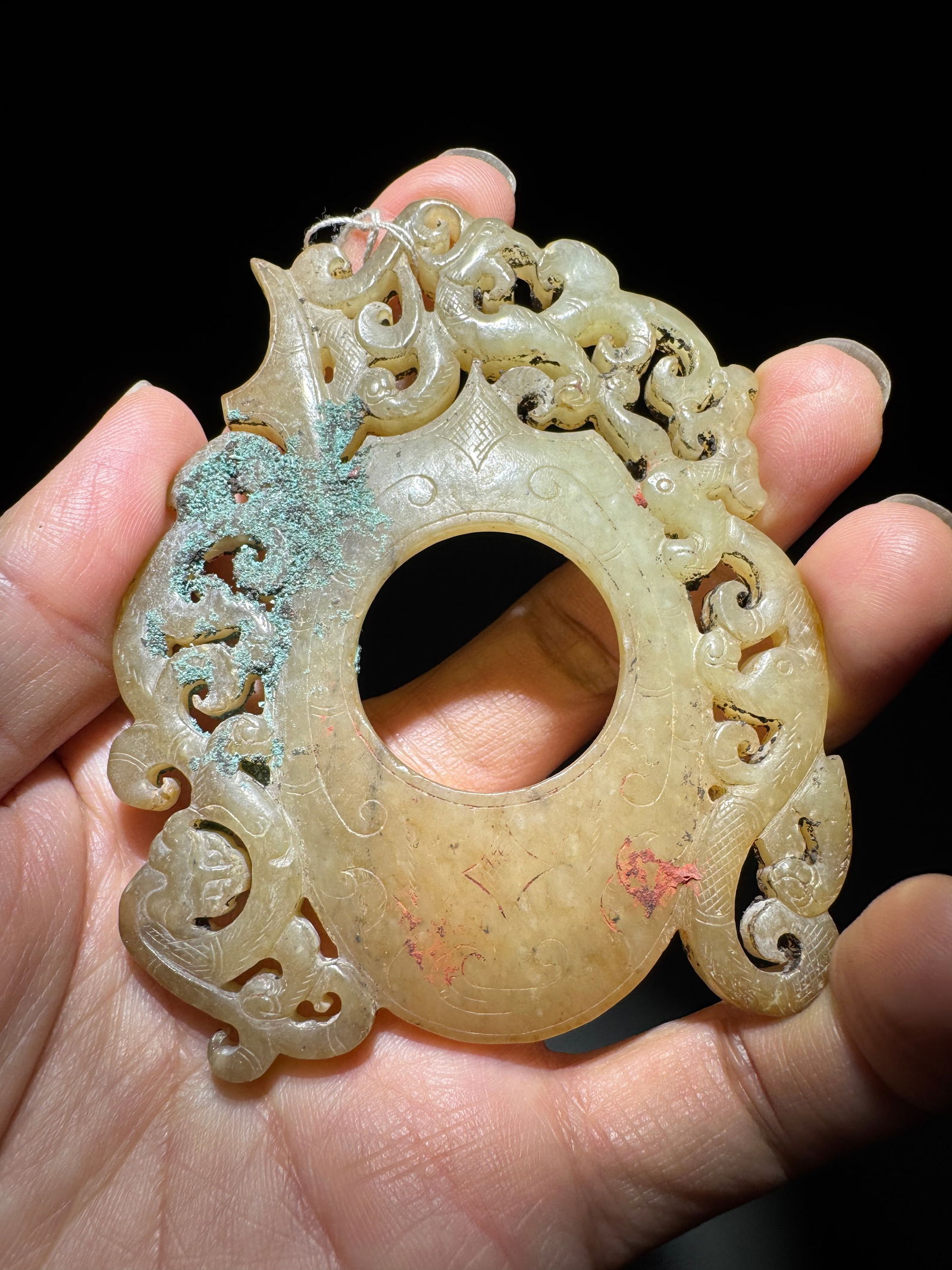 Jade Chicken Heart Pendant: 9*7.4*0.6/53.9g