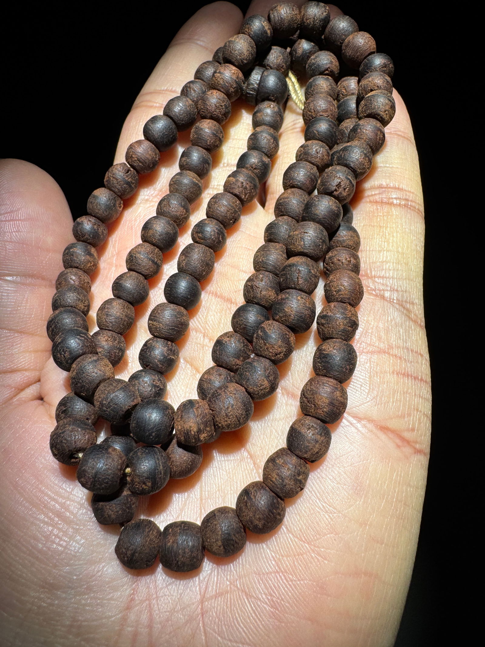 Qing Dynasty Agarwood 108-Bead Rosary: 0.7/18.6g