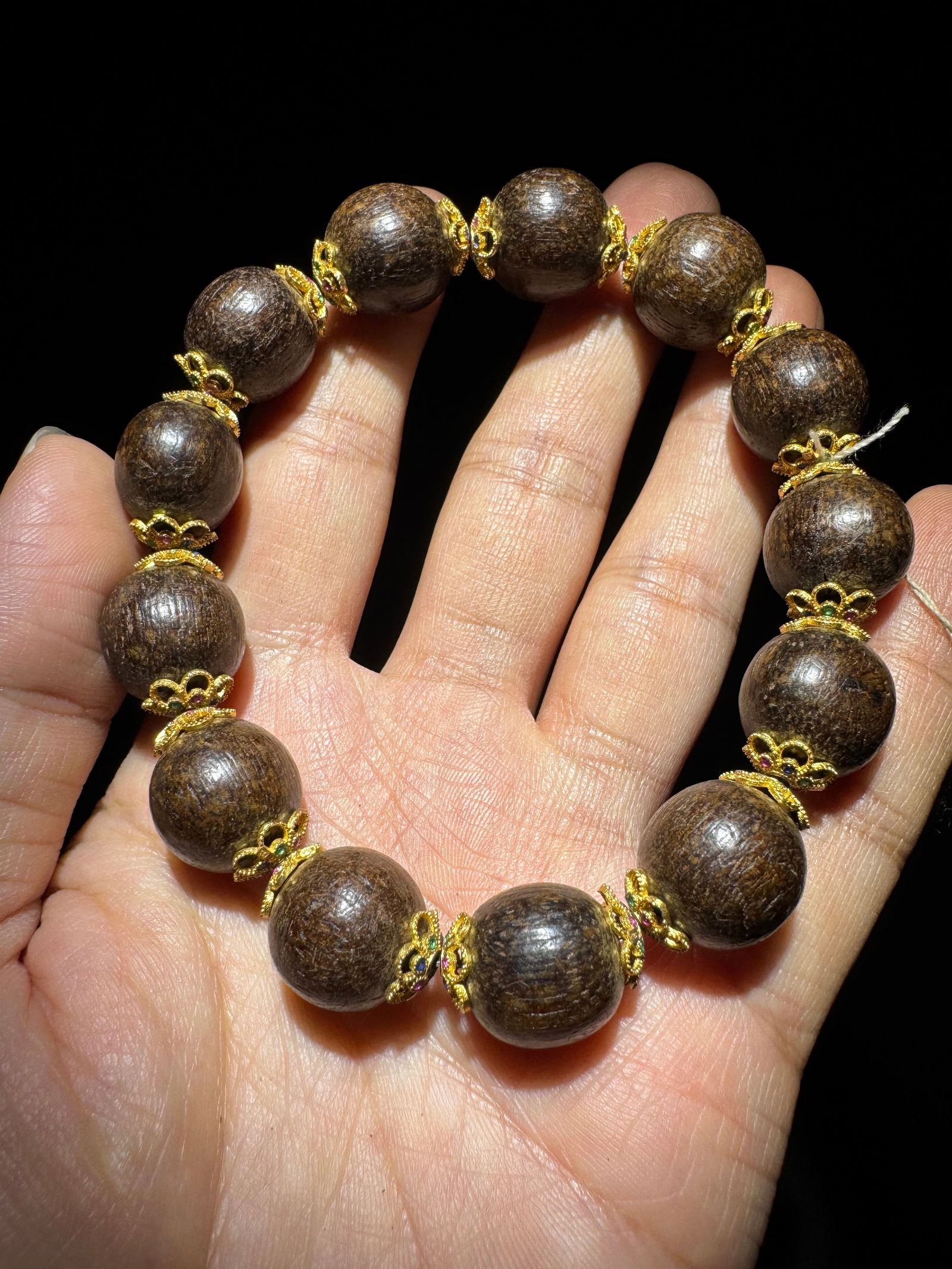 Agarwood Bracelet: 1.5/34g