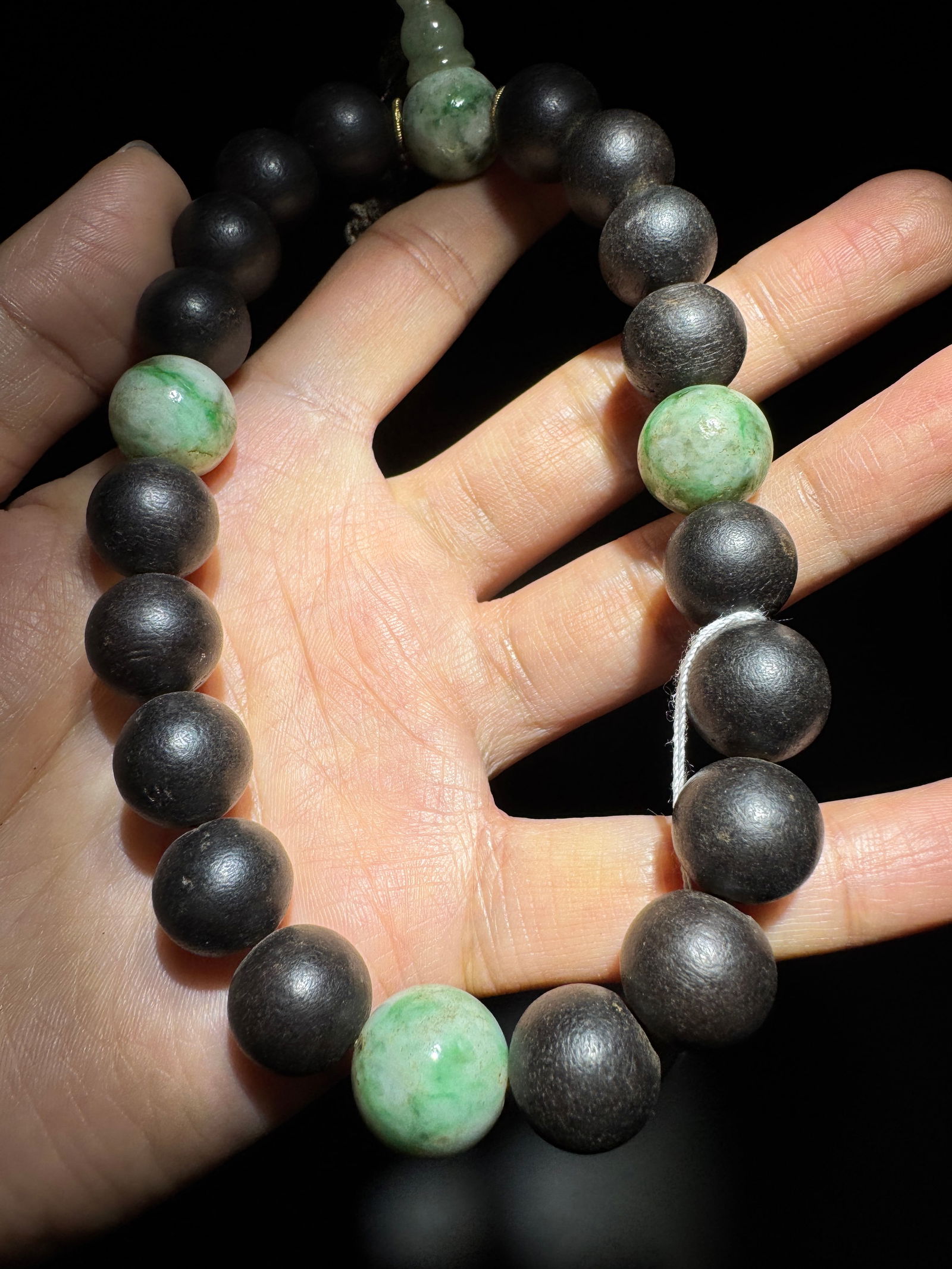 Qing Dynasty Agarwood Eighteen Sons Handheld: 1.4/69.1g