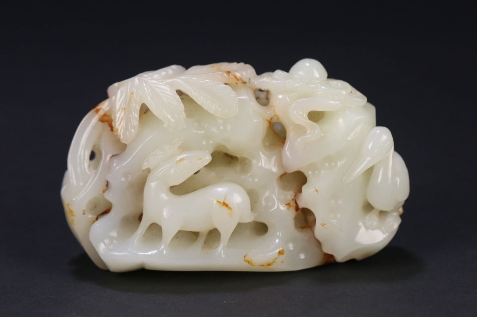 A Hetian jade mountain ornament from the Qing Dynasty (1 of 2)