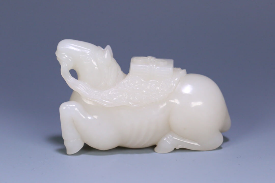 Hetian Jade Seed Material Ornament: 9.2*3.2*5.7/229g