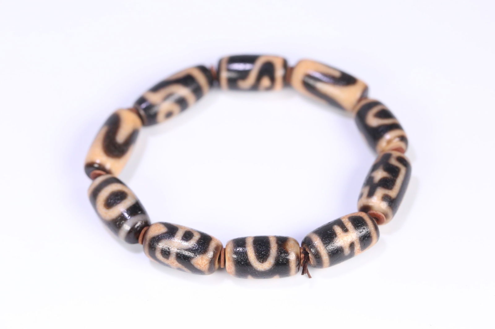 Tibetan Agate Dzi Bead Bracelet (1 of 1)