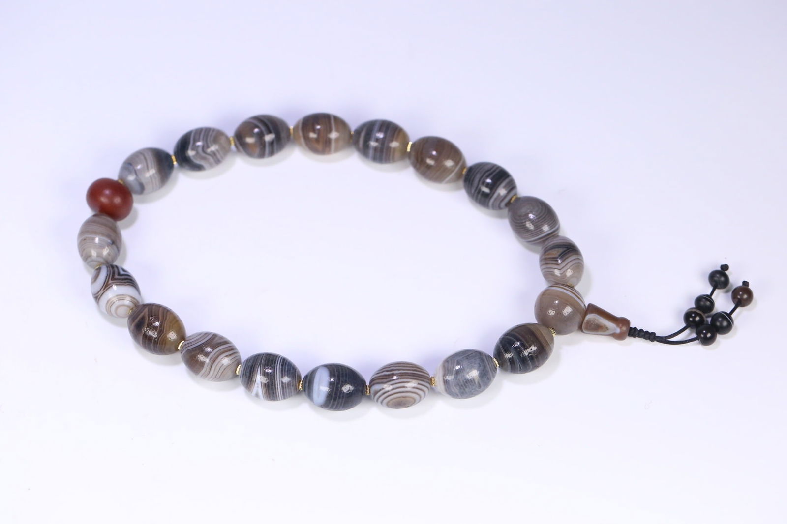 Banded Agate Eighteen-Bead Handheld Bracelet: 2.5*1.8/214g