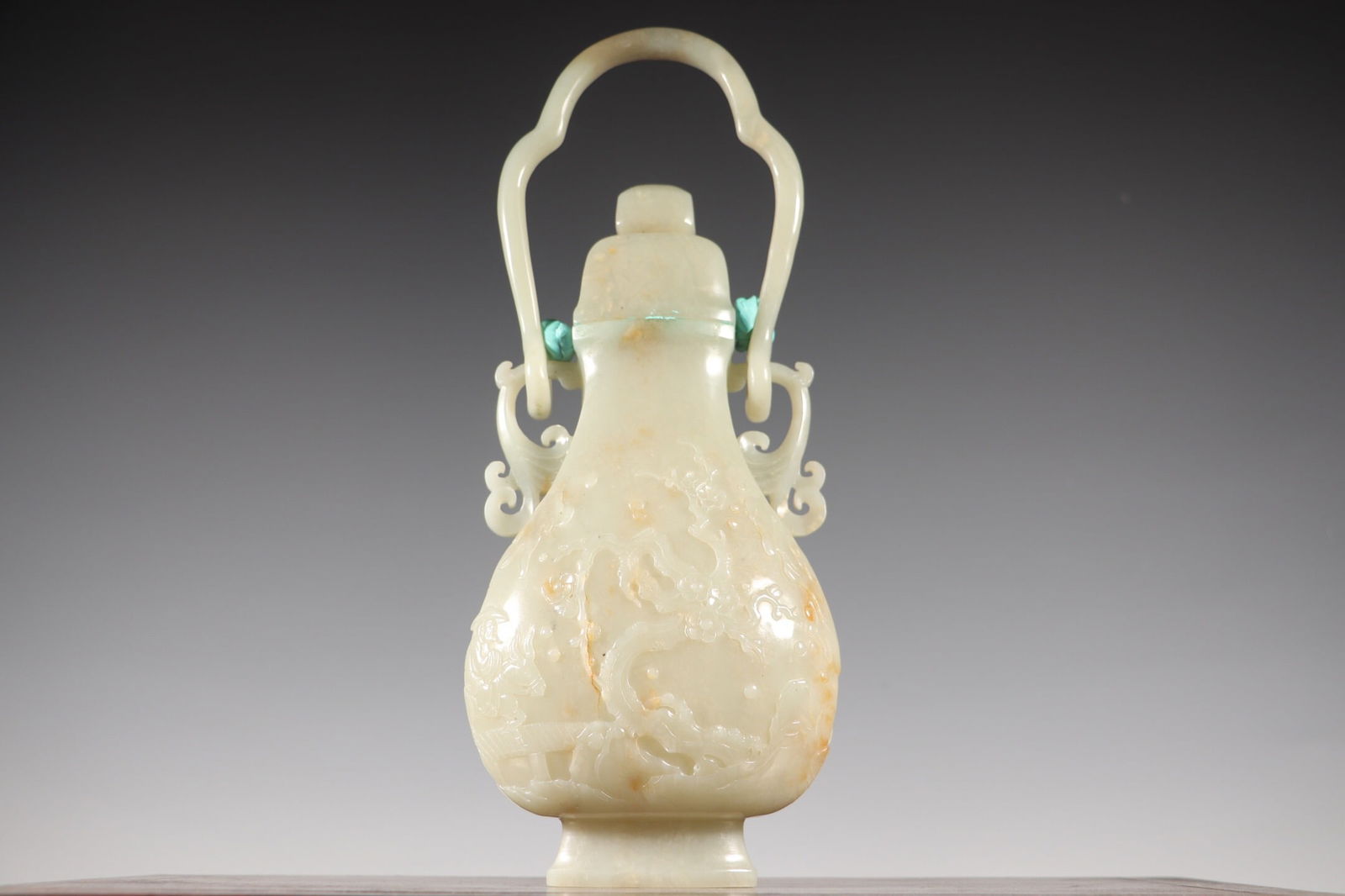 Hetian Jade Bottle with Handle: 11.5*7*28/530g