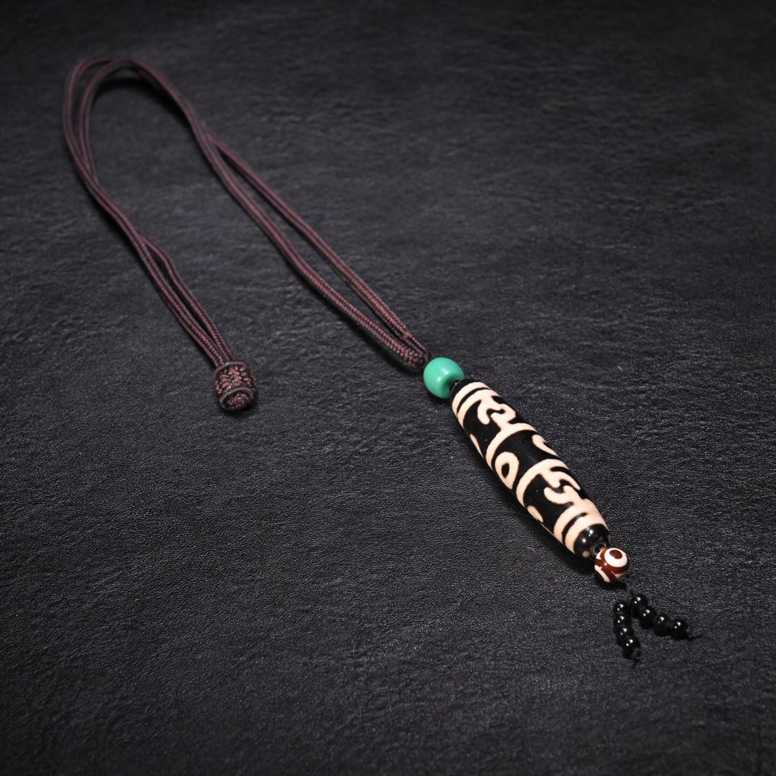 Tibetan Agate Dzi Bead Necklace (1 of 1)