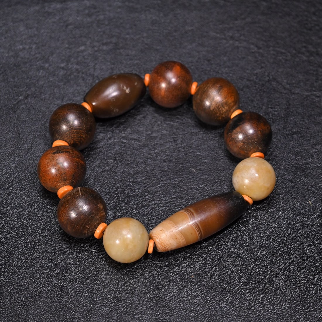Hetian Jade and Dzi Bead Bracelet (1 of 1)