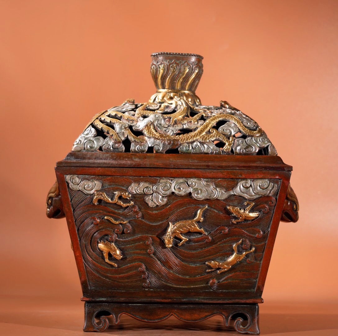 Xuande Period Gilt Bronze Incense Burner: 27*21.5/6975g