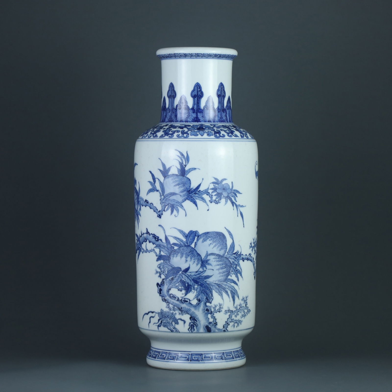 Yongzheng mark Blue and White Hammer Bottle (1 of 4)