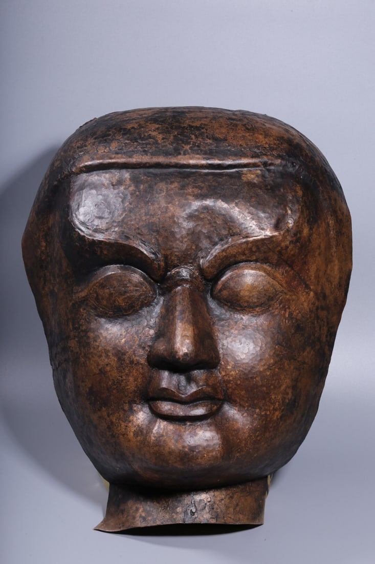 Qing Dynasty Bronze Hammered Buddha Head: 43.5*34.4*20/2.43kg