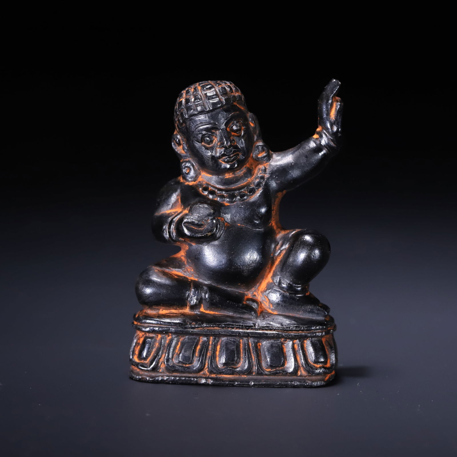 Qing Dynasty Black Stone Buddha Statue: 6.2cm