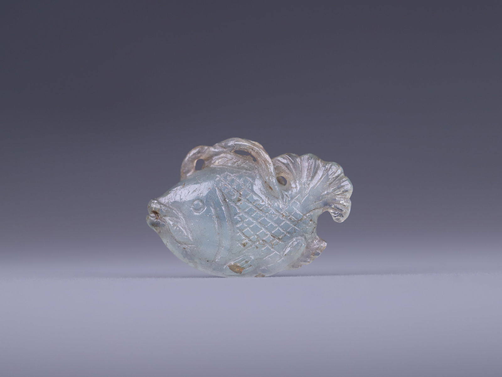 Qing Dynasty aquamarine pendant: 2.8*3.5*0.95/6.8g