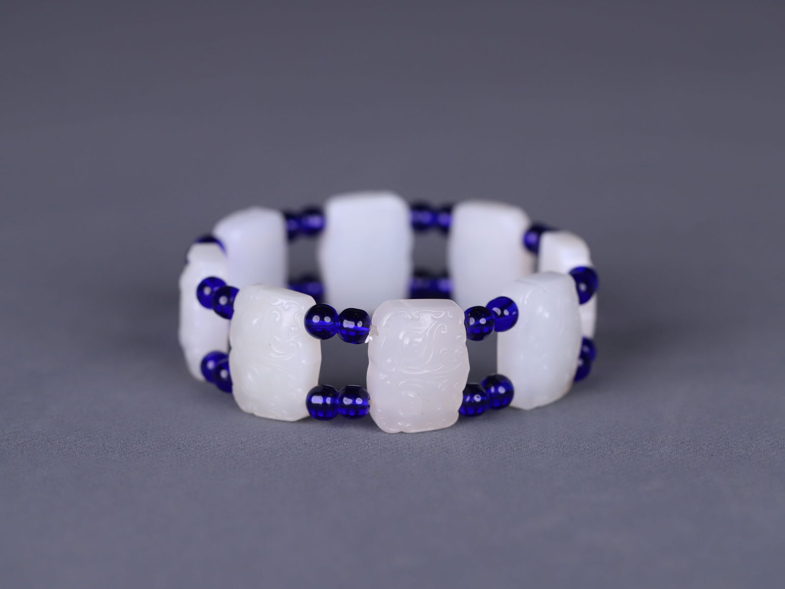 Hetian jade bracelet: 2.4*1.8*0.6/72.5g