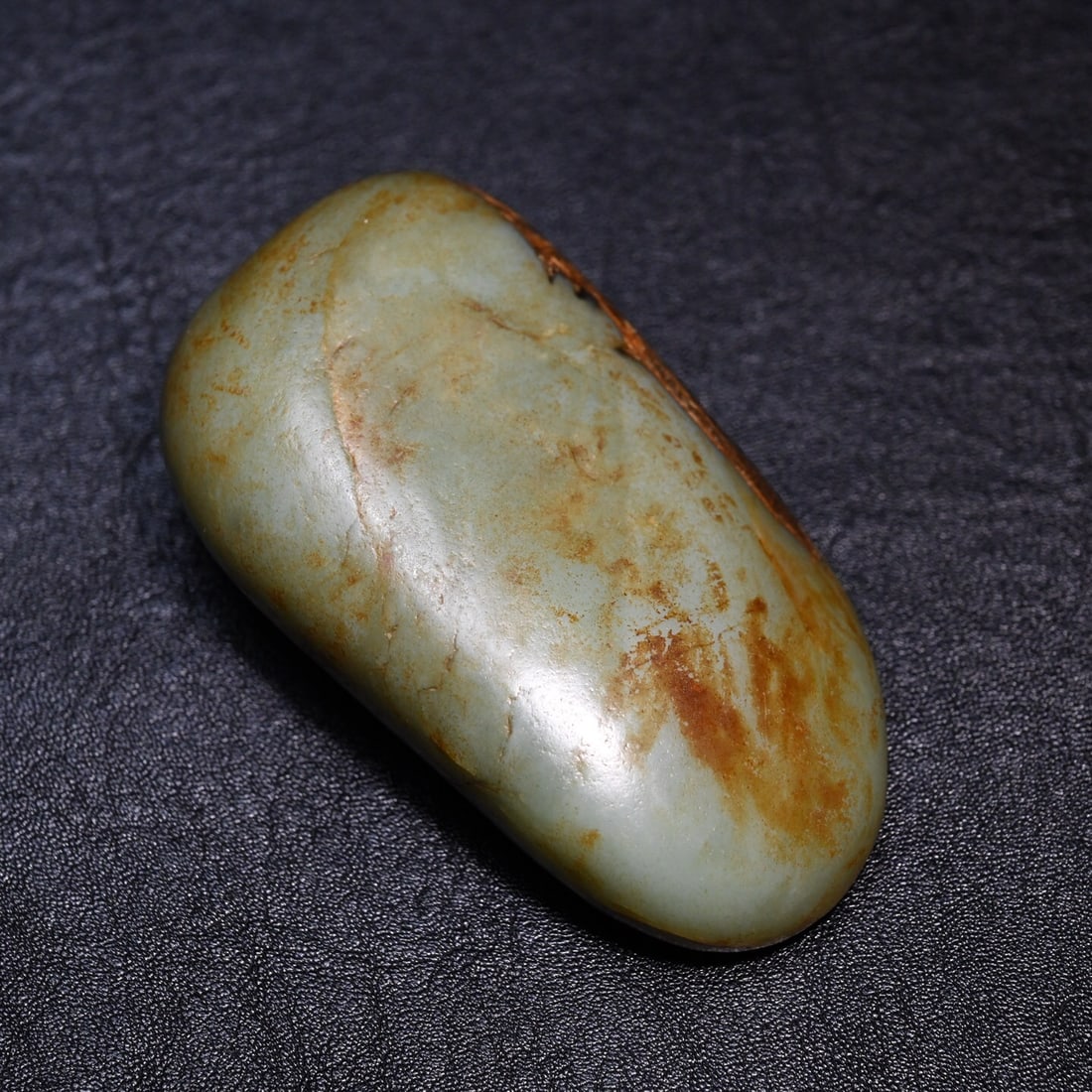 Hetian Jade Pebble Raw Stone (Sand Date Green) (1 of 2)