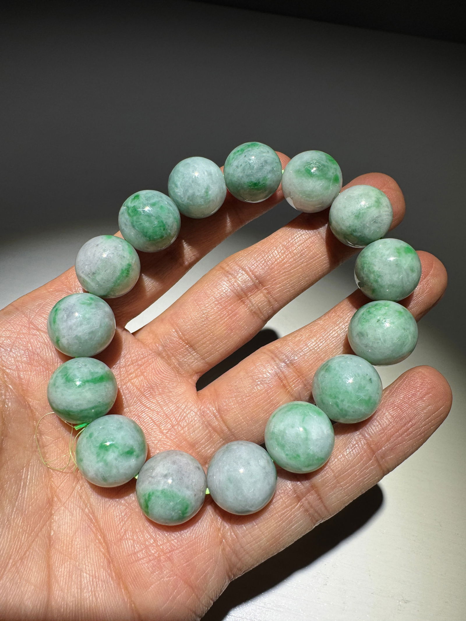 Jade bracelet: 1.5/78.3g