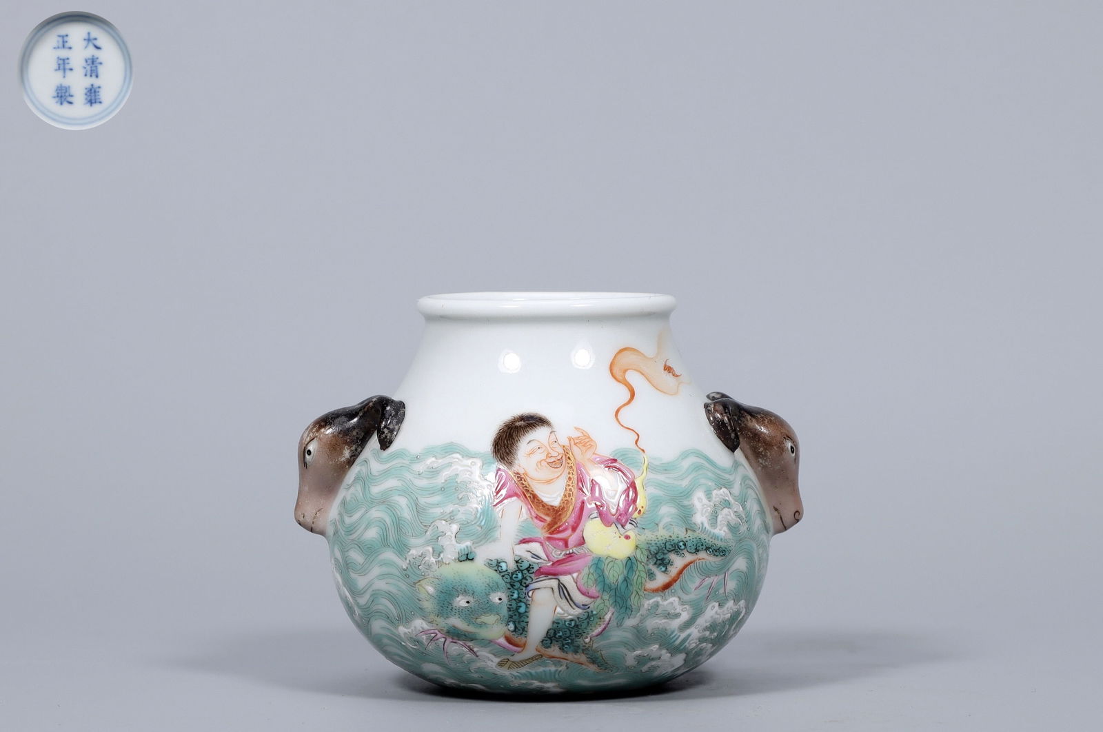 Yongzheng- mark famille rose water dropper with double ram handles: 7.5*8*4.8*4/164g