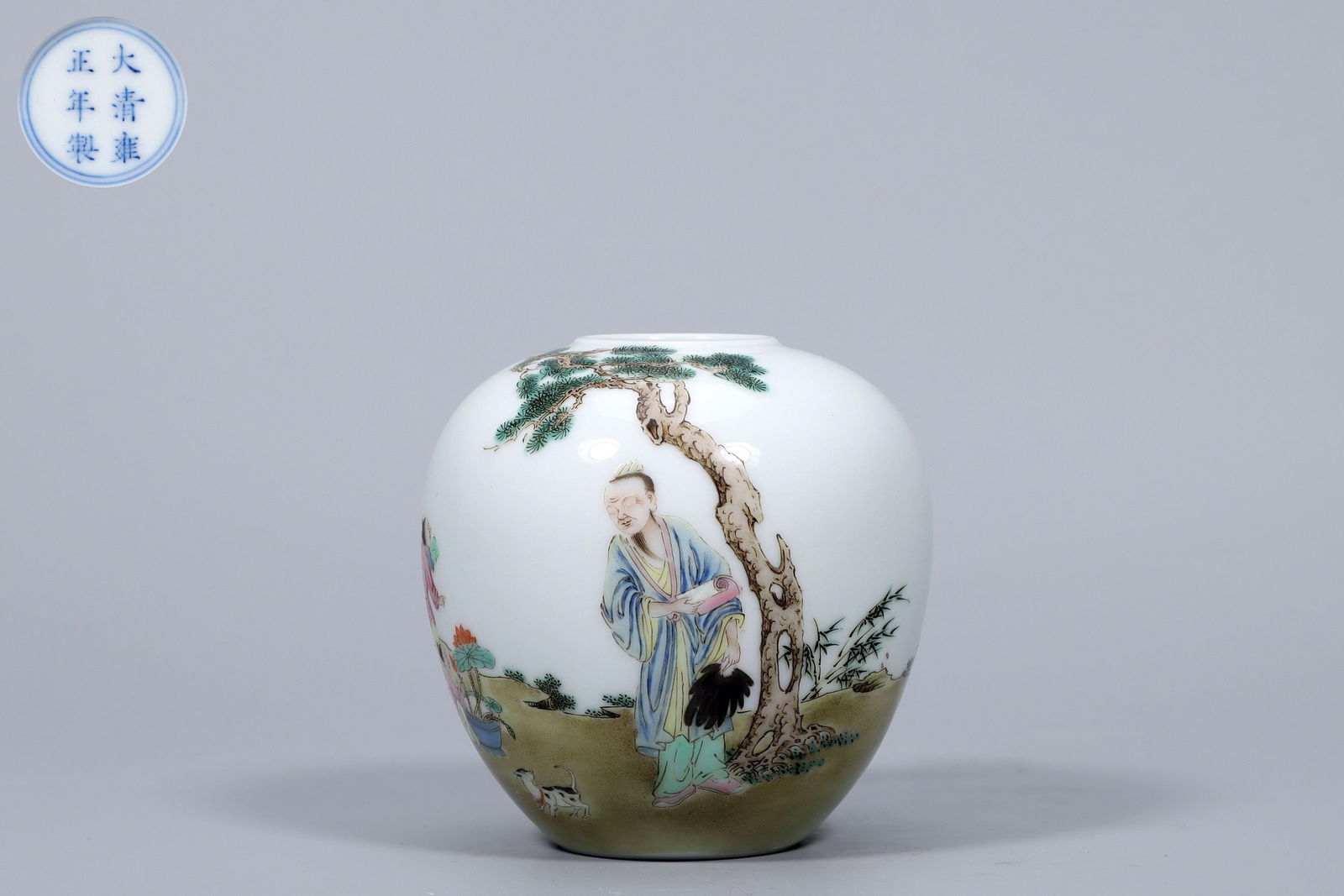 Yongzheng- mark famille rose water dropper: 8*7.5*3*3.5/136g