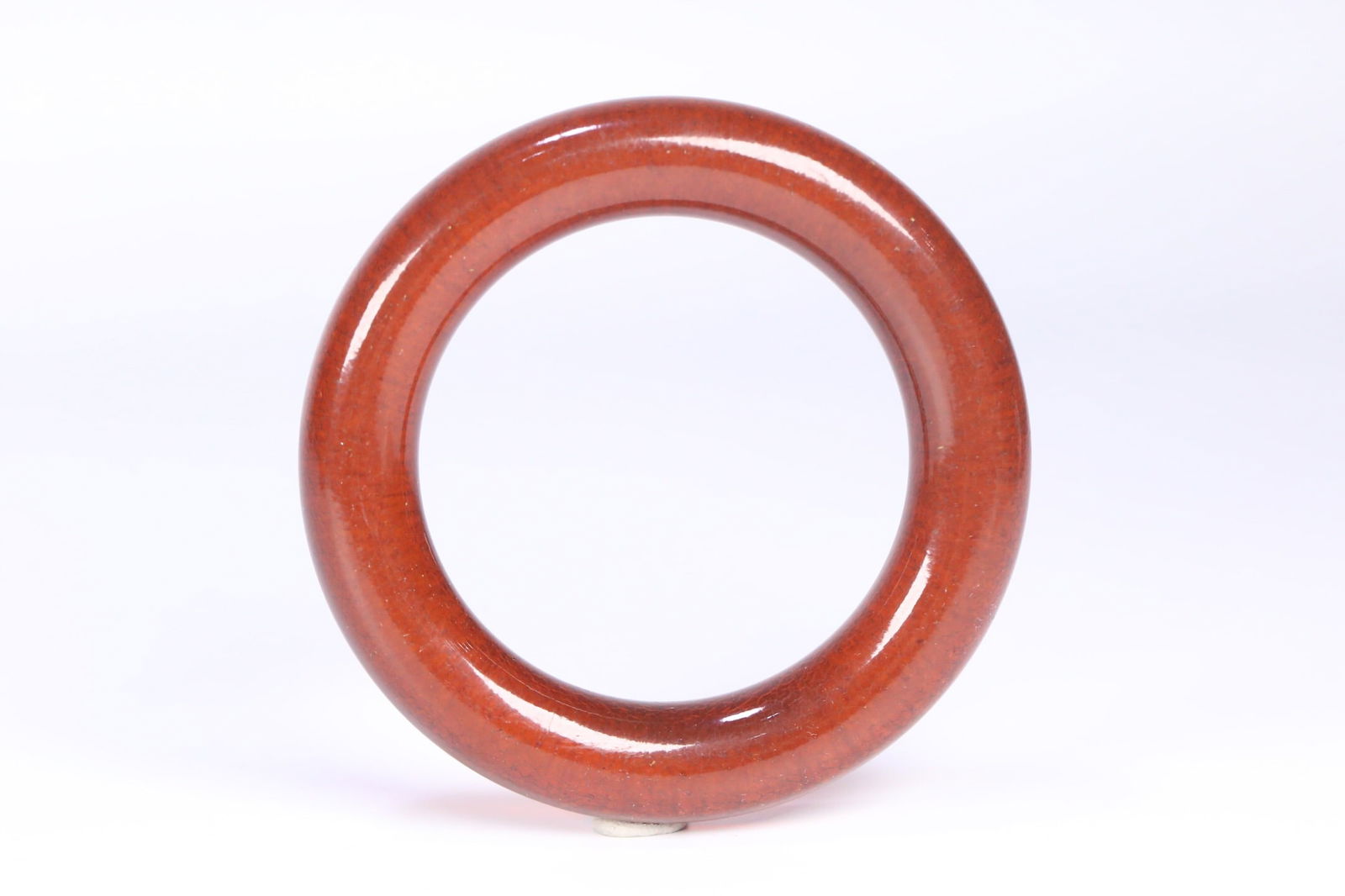 Amber round bracelet (1 of 2)