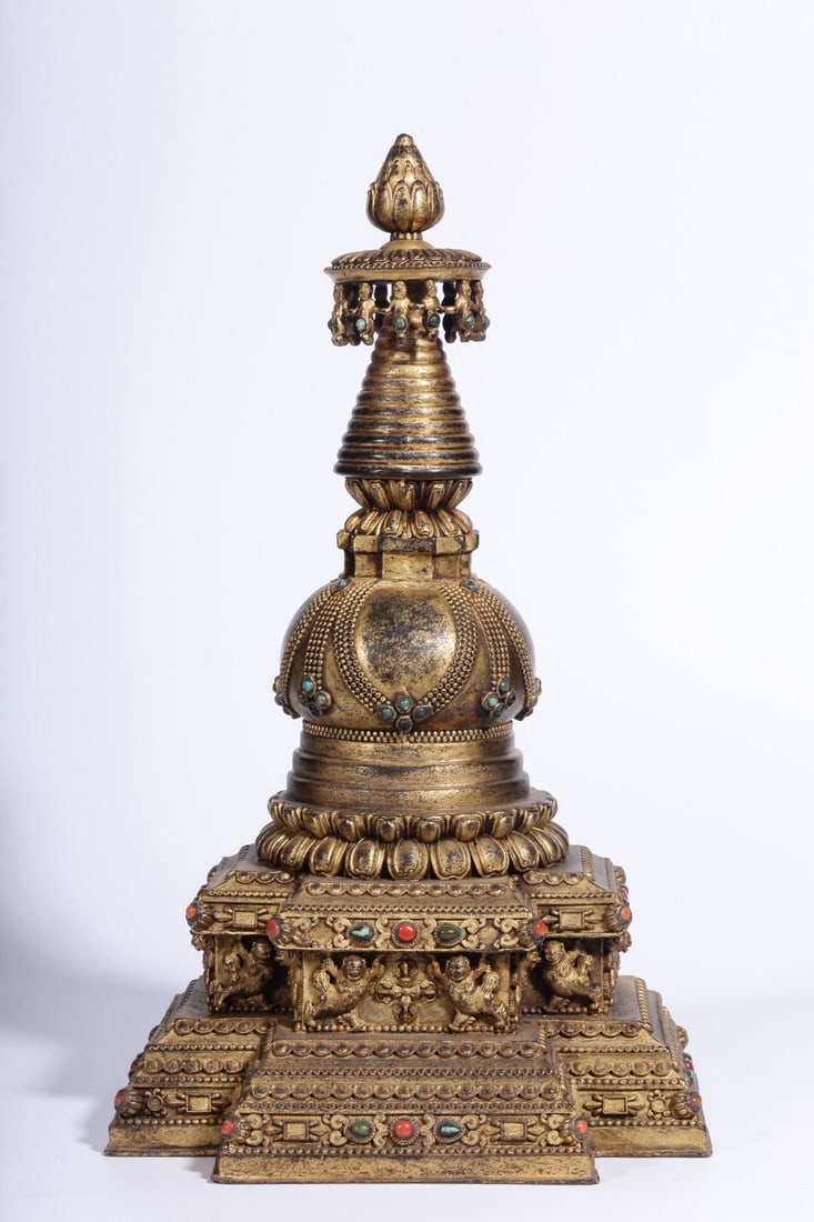 Qing Dynasty Gilt Bronze and Silver-Inlaid Buddha Statue: 29*17*17/5.05kg