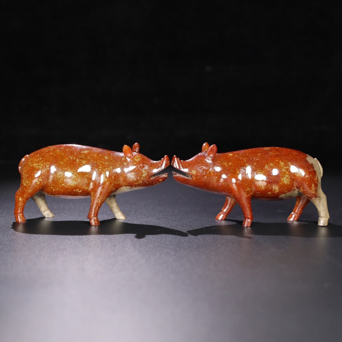 A Pair of Hetian Jade Ornaments: 13*4*6.8/662.5g