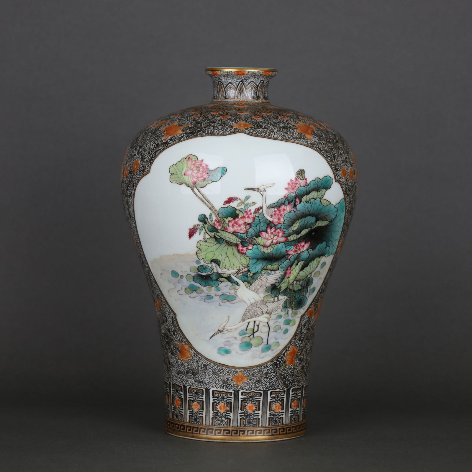 Qianlong mark Ink Colored Alum Red Gold Plated Pink Plum Vase: 25*16.6