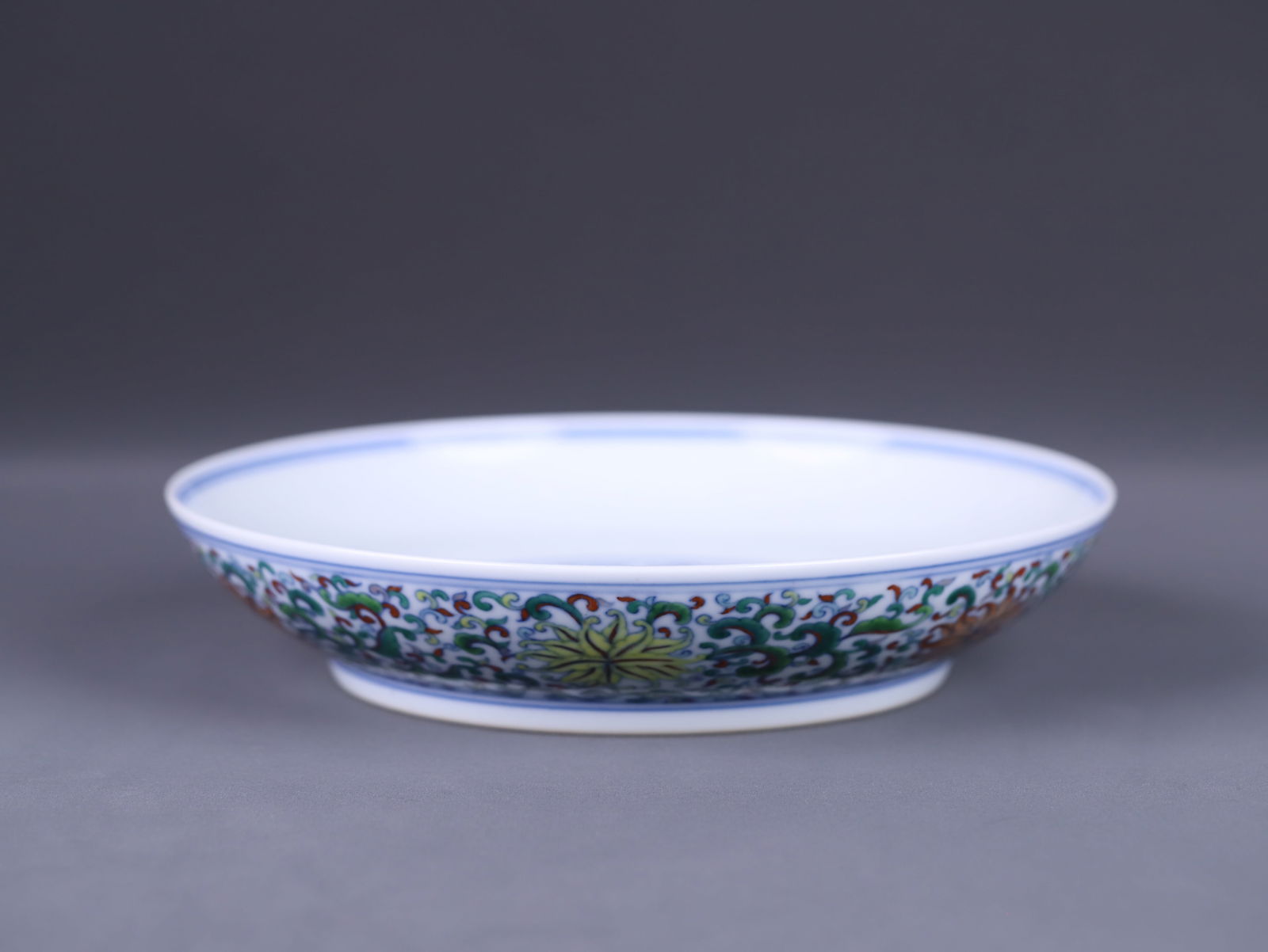 Qianlong Period Doucai Plate: 21.3cm