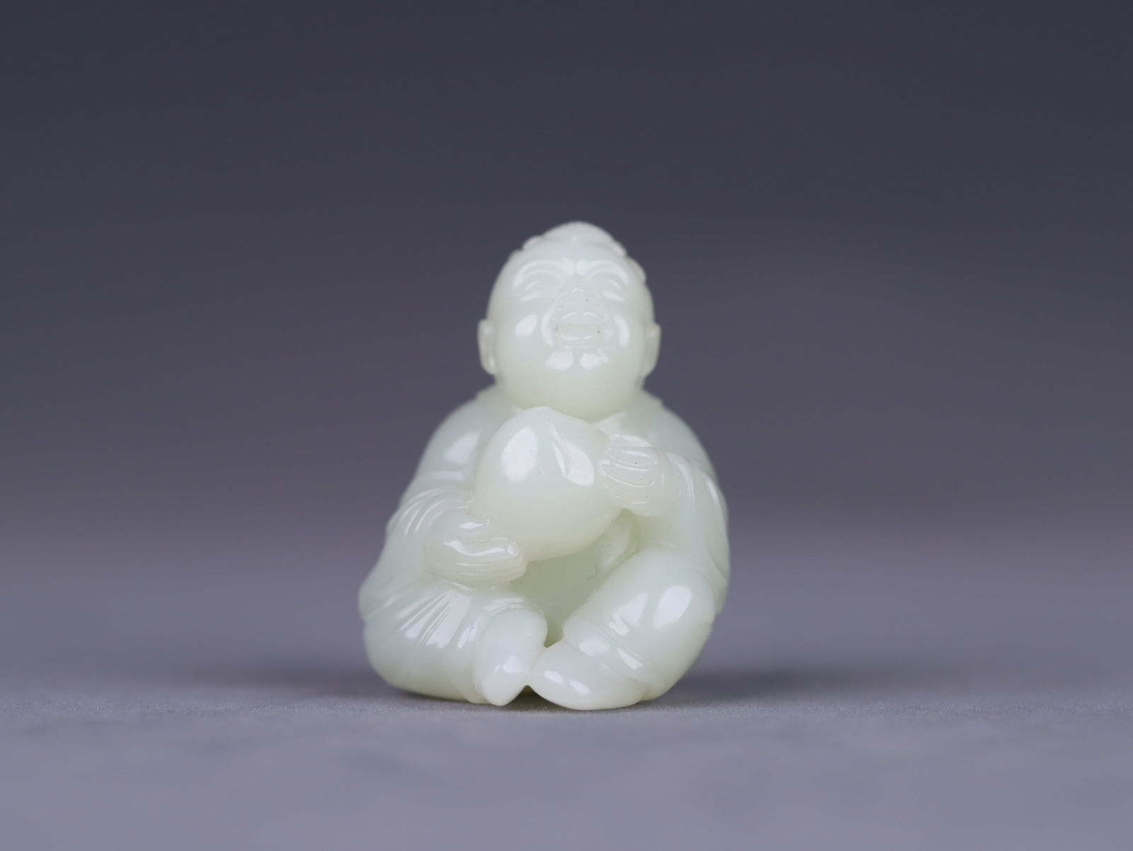 Qing Dynasty Hetian Jade Carving: 4.65*3.65*3.6/64.4g