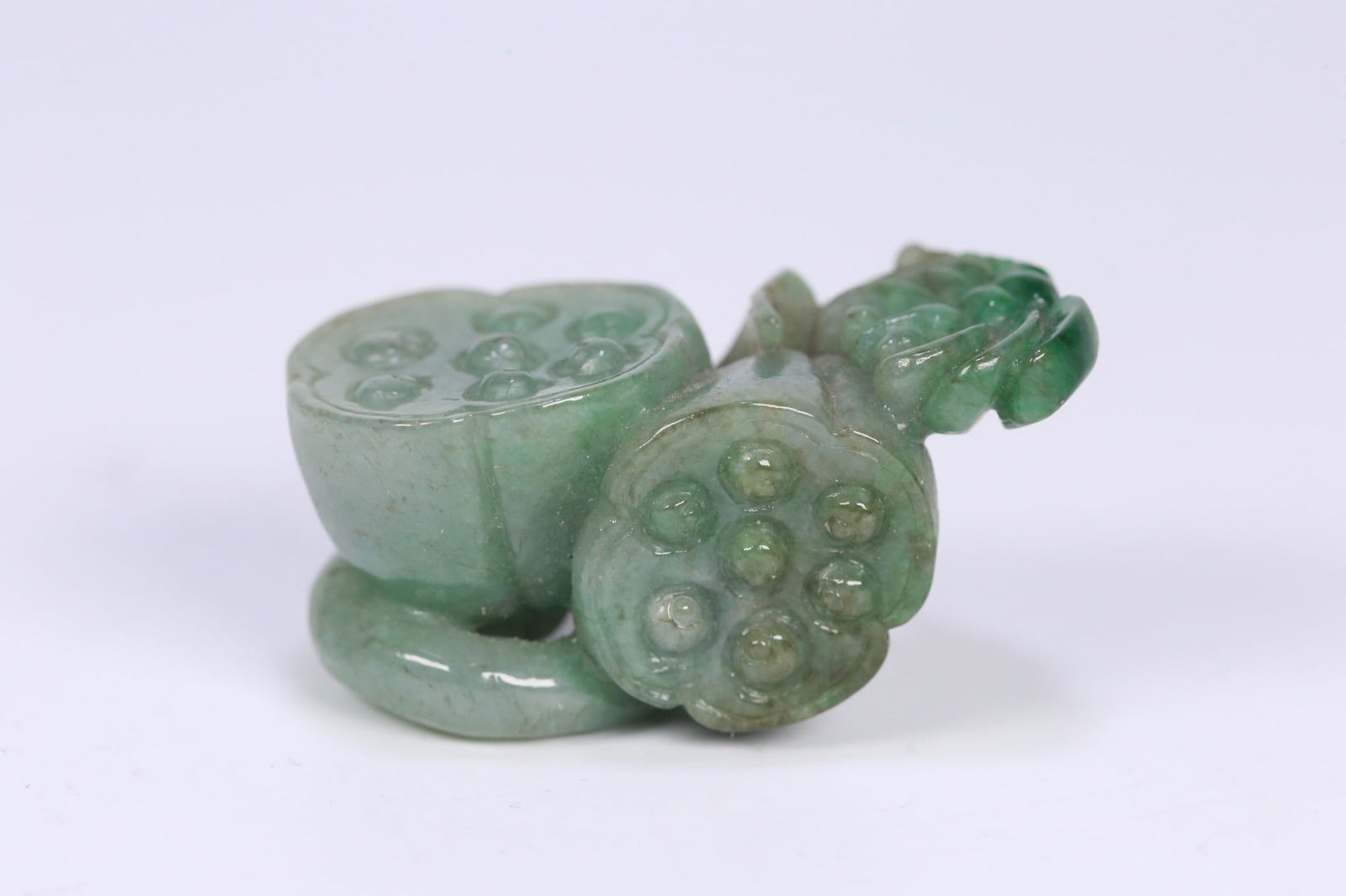 Jadeite Carving: 4.8*2.7*22.3/41g