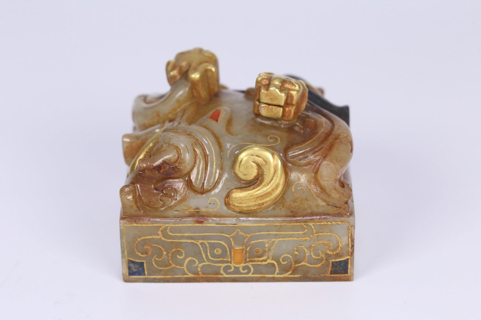 Gold and Silver Inlaid Gemstone Jade Seal: 5.6*5.6*4.6/302g