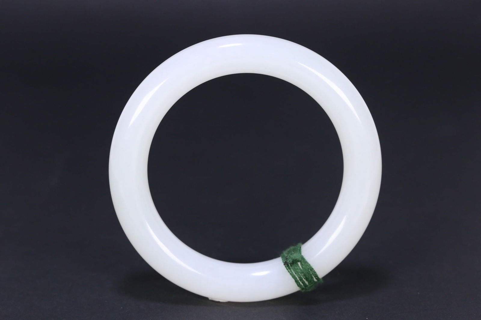 Qing Dynasty Hetian Jade Round Bangle (1 of 1)