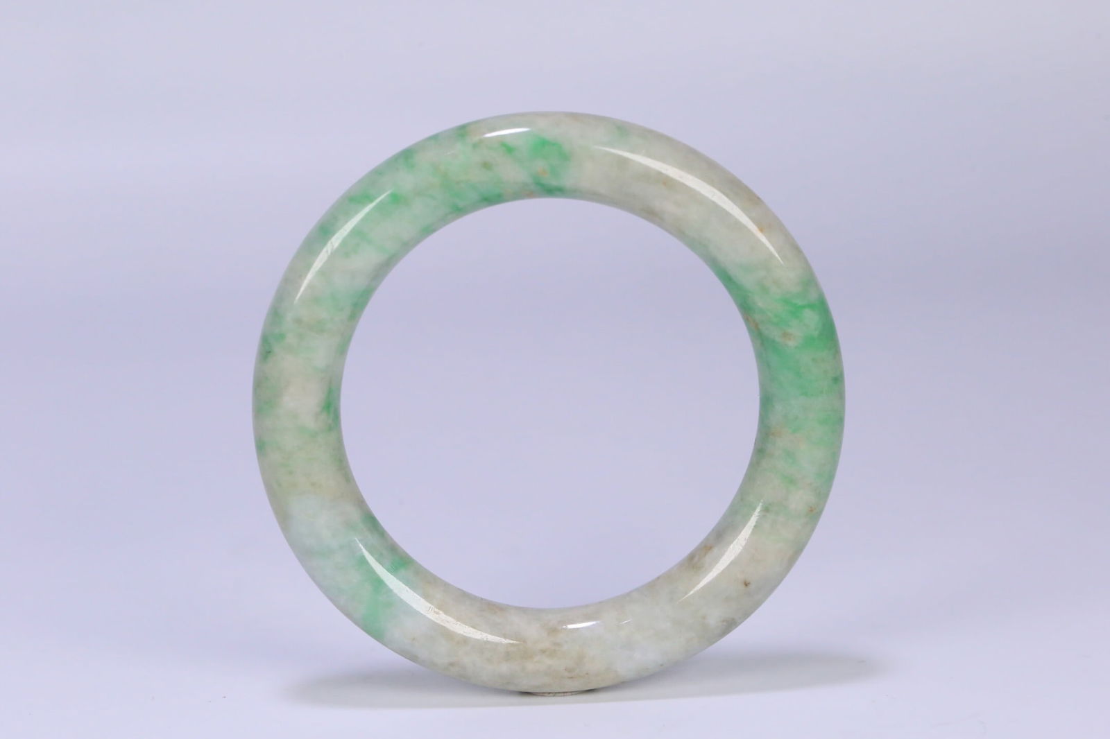 Qing Dynasty Jadeite Round Bangle: 5.7*1.2/83.1g