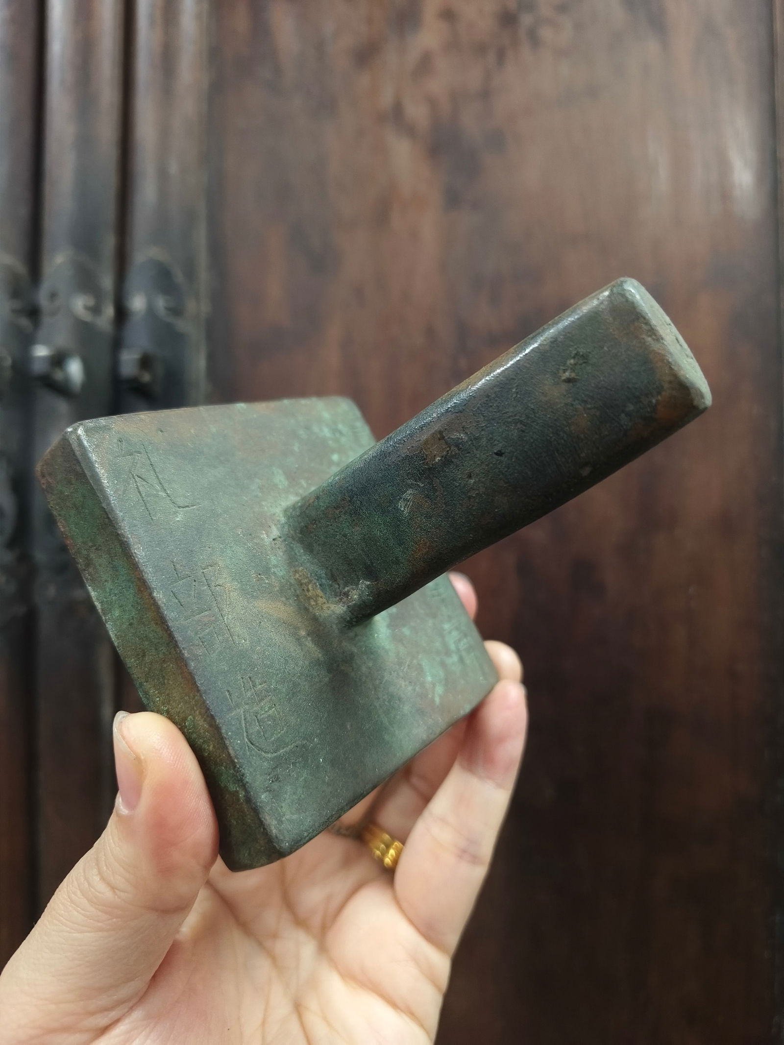 Bronze Seal of the Jin Dynasty: 6.5*7.3*7.3/676.8g