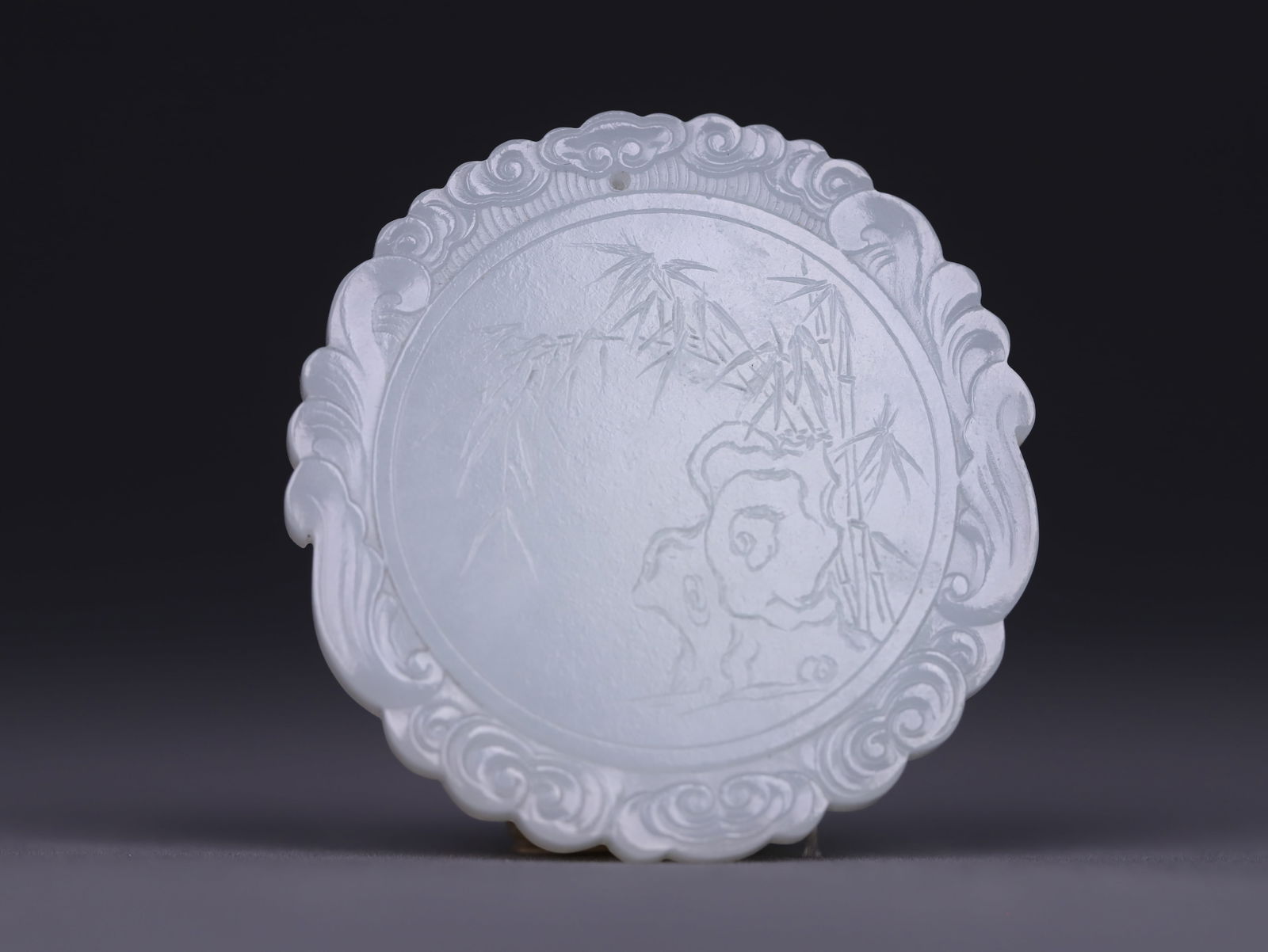 A Set of Four Hetian Jade Plaques (Qing Dynasty): 5.35*0.65/153.8g