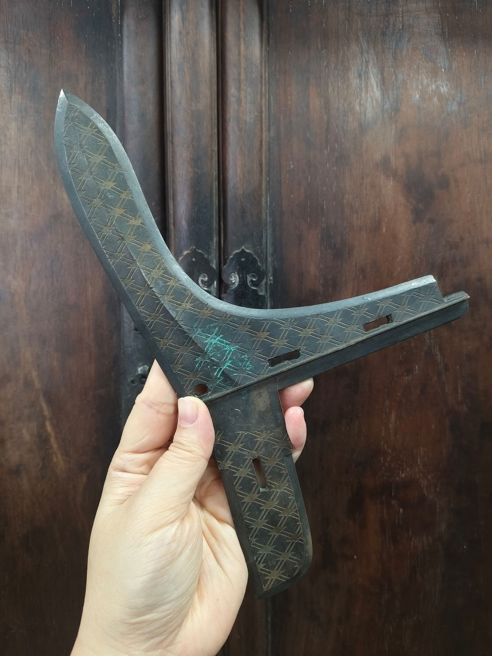 Warring States and Han Dynasty halberd: 24.5*15*1.1