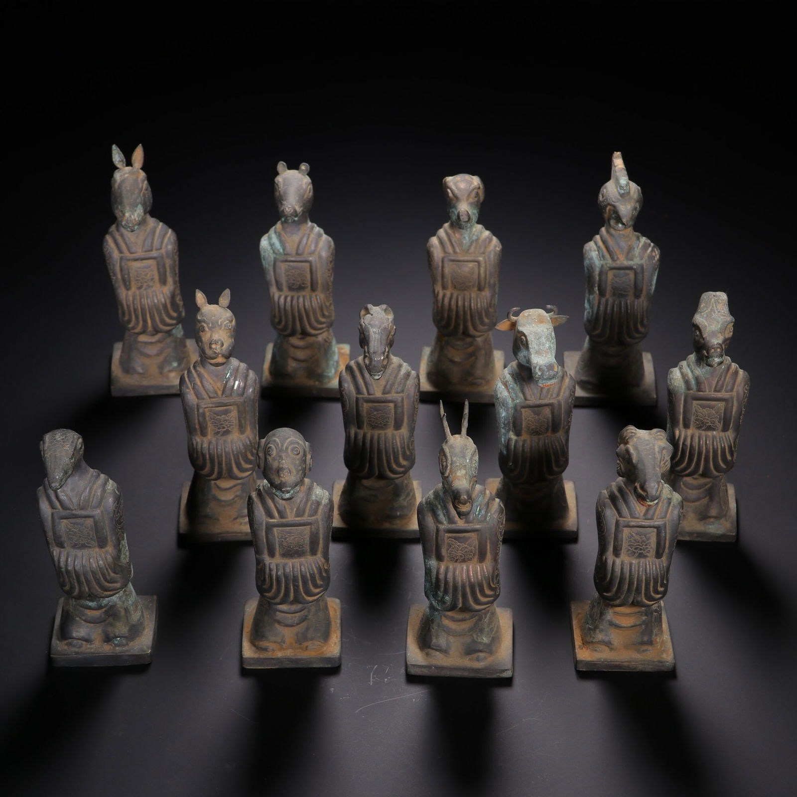 Silver Twelve Zodiac Animal Figurines: 1 0*3.8/495g