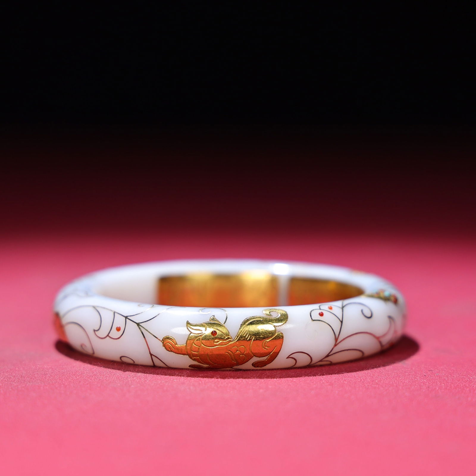 Hetian White Jade Bangle with Gold and Silver Inlay: 7 .5*1.2*0.9*5.7/60g