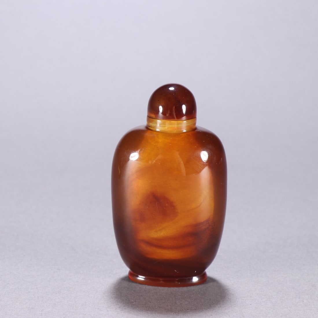 Amber snuff bottle: 7.4*4.2/38.5g