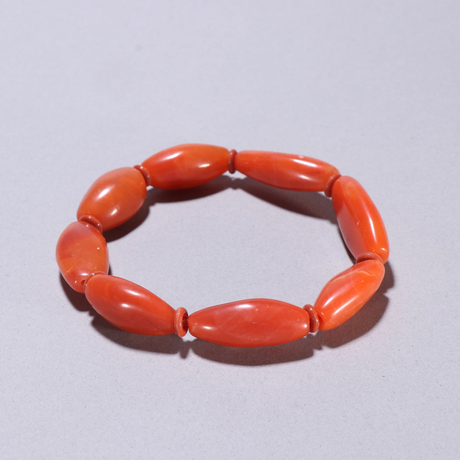 Qing Dynasty red agate bracelet: 3.2*1.5/47.5g