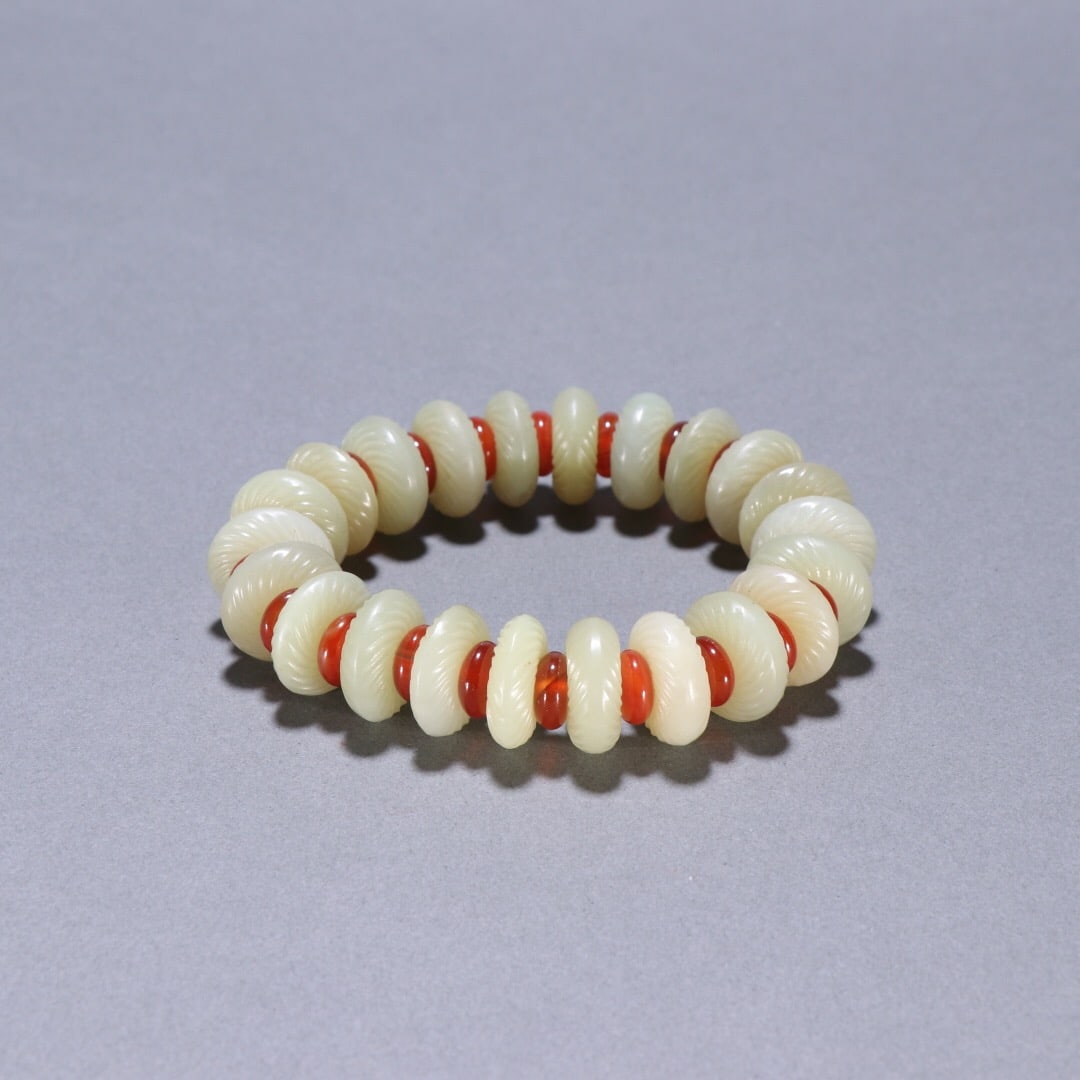 Hetian Jade Bracelet: 1.7/96.1g