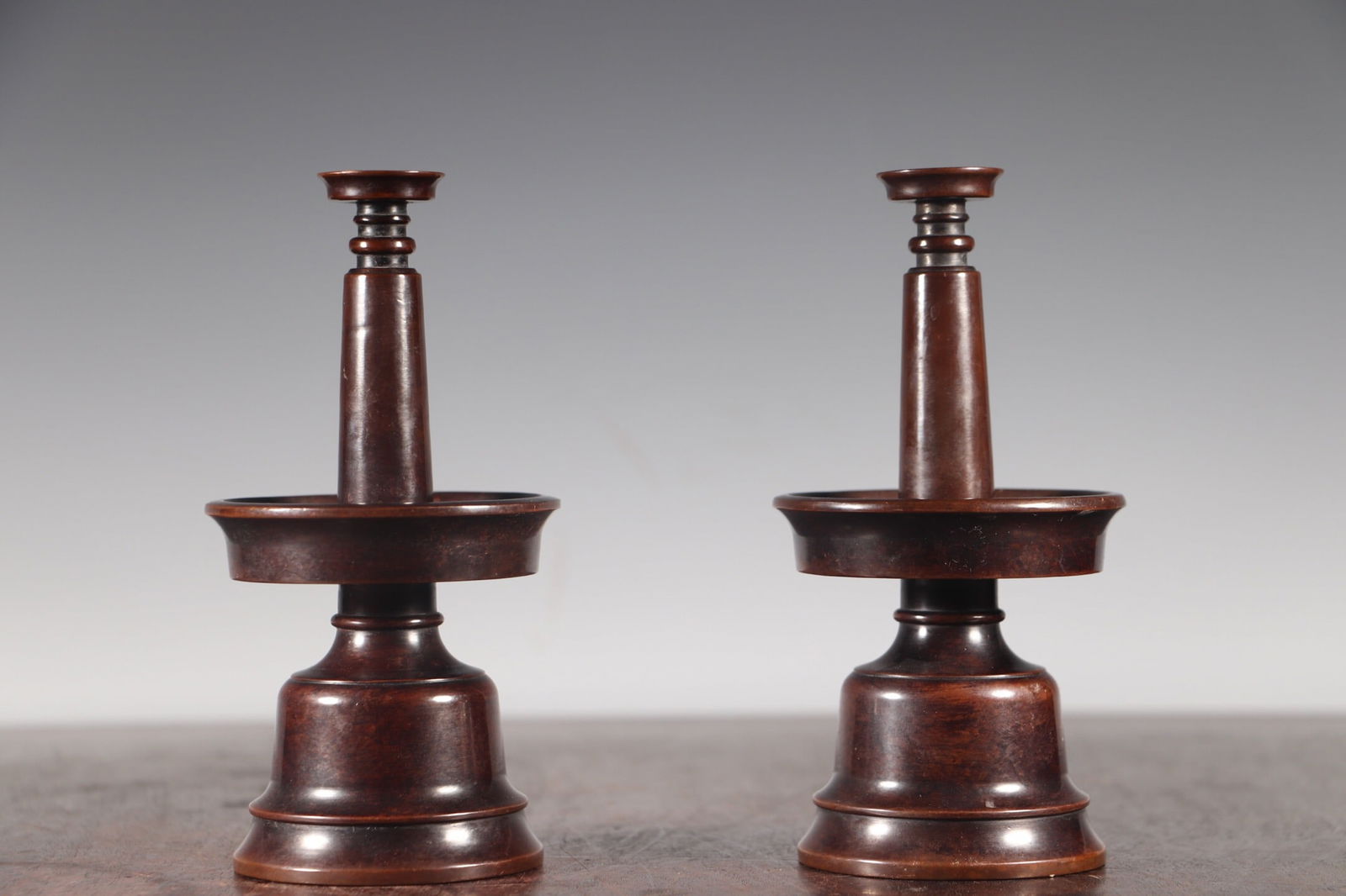 A Pair of Xuande Mark Purple Bronze Candlesticks: 16.5*8