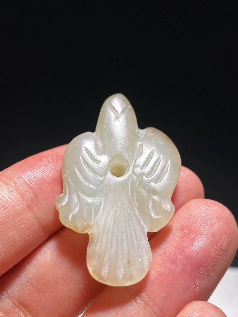 Han Dynasty Hetian Jade Pebble Pendant: 4.5*2.8*0.9/11.7g