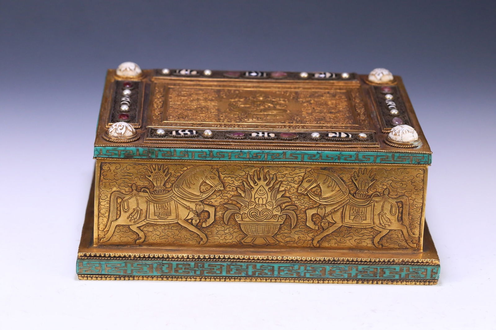 Buddhist Gilt Bronze Sutra Box Inlaid with Dzi Beads, Pearls, and Tourmaline: 26*20*10.8/2885g