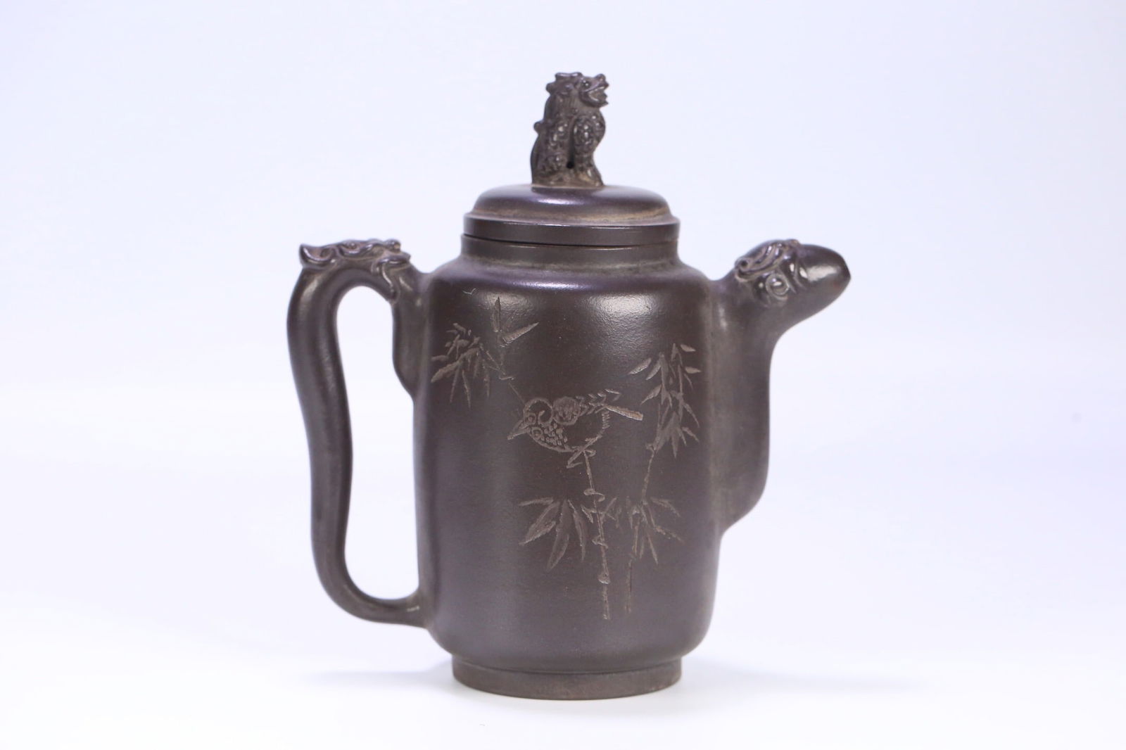 Gu Jingzhou-marked purple clay teapot (1 of 4)